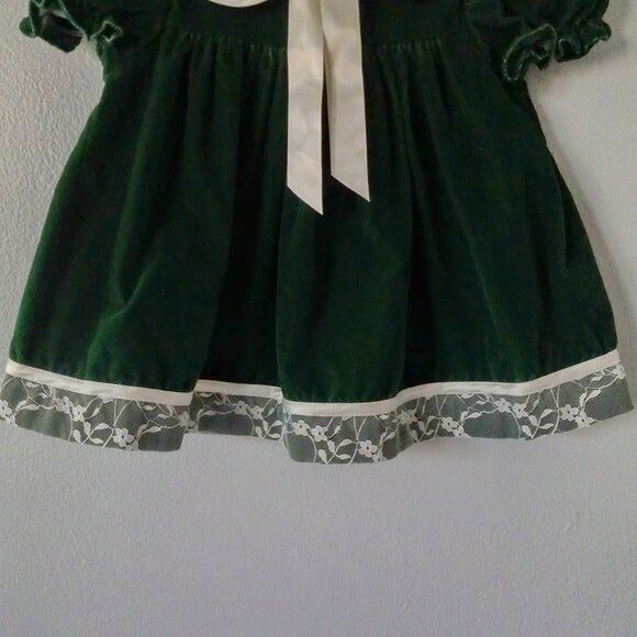 YoungLand 6-9 Months Velvet Dress-Hunter Green-Lace Trim-Bow Detail-Christmas - Picture 3 of 7